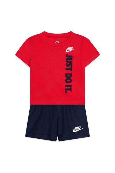 Nike Βρεφικό Αθλητικό Σετ: Μπλουζάκι με Στάμπα και Σορτς 6-7