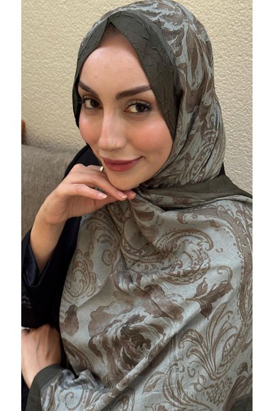 Firuze scarf شال من الخيزران بنمط روزالينا باللون الأخضر الداكن