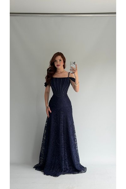 ayşenur Dinçer butik Valeria Dantel Abiye Lacivert