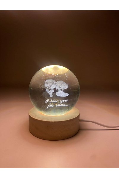 Ahşap Tabanlı LED Işıklı Sevgili Figürlü Kristal Küre