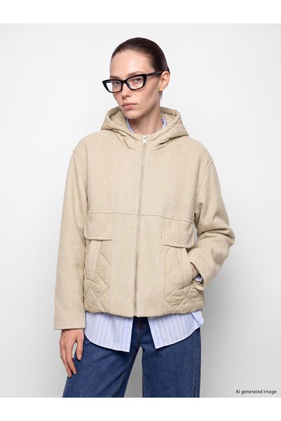 LC Waikiki معطف LCW Comfort للنساء مبطن وقابل للنفخ مع غطاء للرأس