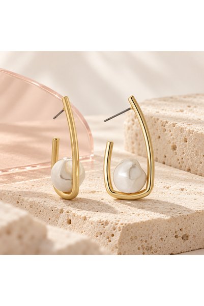 BLOOMY Sculpted Pearl Loop Earrings