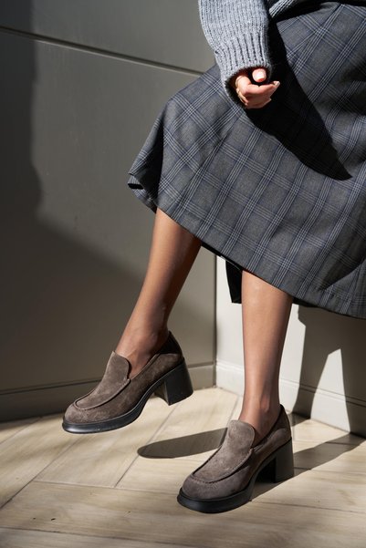 ANGELİNA JONES Grazia Women's Dark Anthracite Gray Suede Heel-Style Loafer Shoes