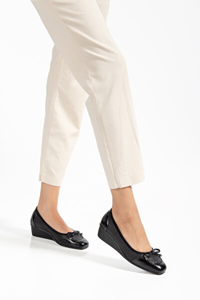 Elile Shoes Pantofi de damă din piele naturală cu toc pană, confortabili, măr...