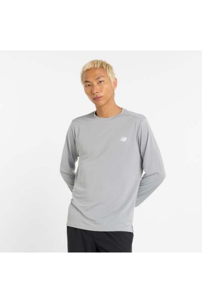 New Balance تي شيرت رجالي بأكمام طويلة