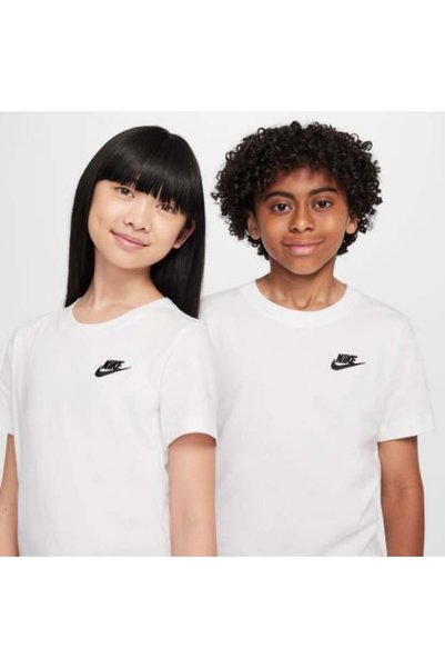 Nike Boys' Lifestyle T-shirt _ FZ5177-100