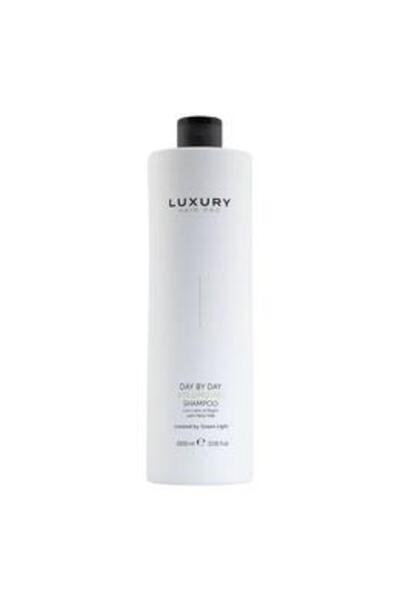 Green Lighting Șampon pentru Volum - Day by Day Volumizing Shampoo Luxury Hai...