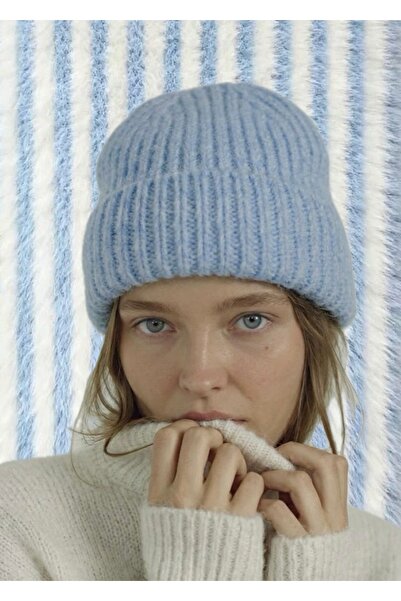 KİLİGİSTANBUL Baby Blue Ultra Soft Textured Beanie