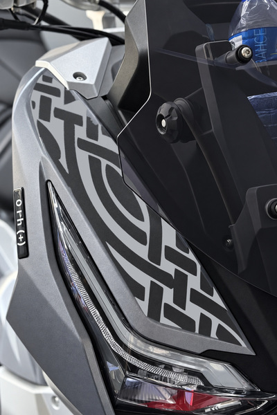 Banxtre RKS Freccia Scooter için Ön Panel Tribal Desen Sticker Etiket ( 1 Adet)