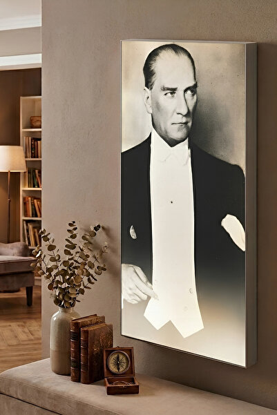 Mustafa Kemal Atatürk Tasarımlı 50x70 cm Işıklı Kumaş Lightbox - LED Aydınlatmalı Dekoratif Tablo
