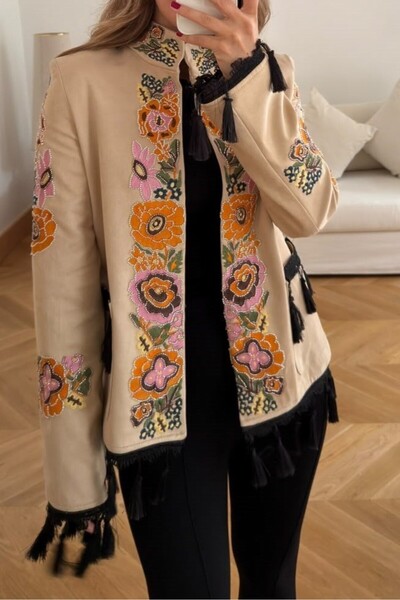 Suziş Jachetă cu ciucuri și broderie, culoare bej KEY37794