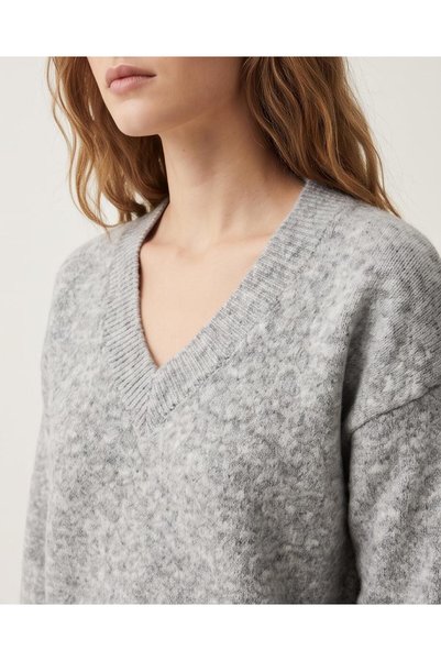 Trend Kapında Women's V-Neck Soft Textured Relaxed Fit Long Sleeve Knitwear Sweater