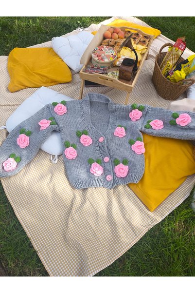 hobilanka Cardigan de damă tricotat manual cu motiv trandafir în relief 3D - Cardigan scurt tricotat manual pentru mame