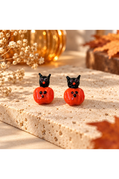 ADAMODART Handmade Murano Glass Black Cat Bead on Pumpkin (2 Pieces)