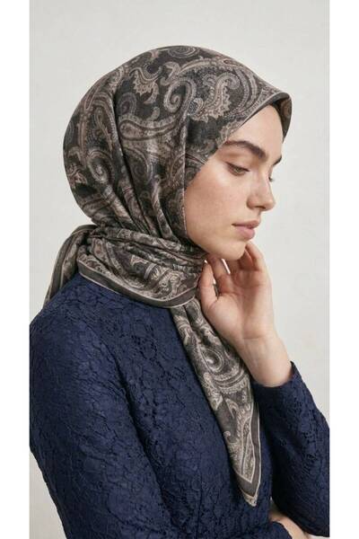 Levidor Elya Scarf