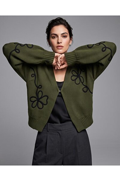 Trend Kapında Cardigan tricotat cu motive florale