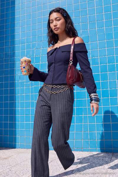 Trendyol Kollektion Marineblaue, dehnbare Bustier-Bluse mit Agraf-Verschluss ...