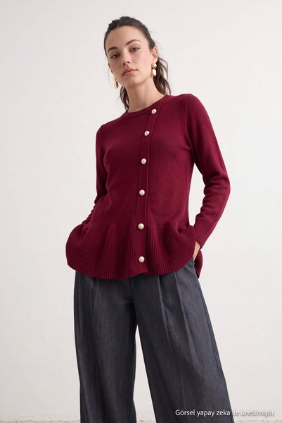 Trendyol Modest Burgunderroter, asymmetrischer, mit Knöpfen und Schößchen ver...