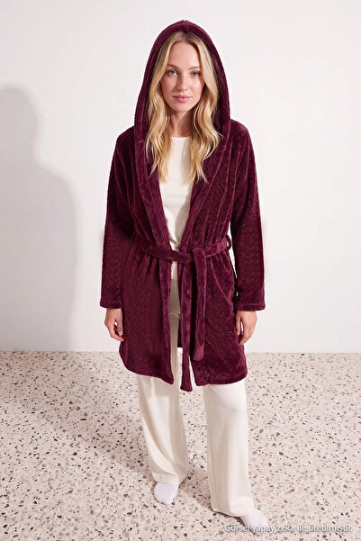 Trendyol Kollektion Pflaumenfarbener, weicher, dicker Winter-Strickmantel mit...