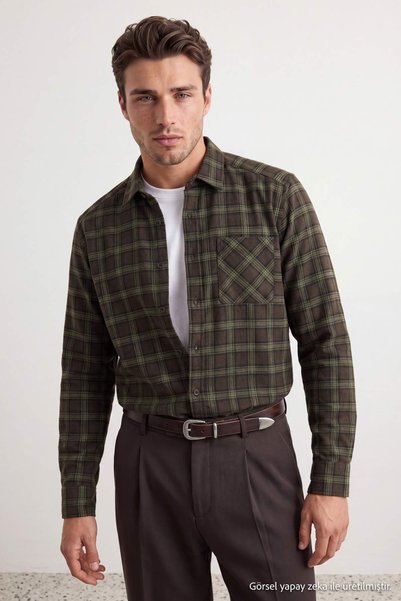 TRENDYOL MAN Kahverengi Ekoseli Regular Fit Cepli Erkek Gömlek TMNAW27GO00028