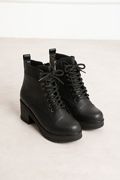 Madam Tarz Nexa Lace-Up Thick Heeled Boots