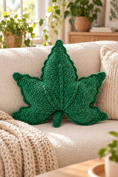 yes ticaret Handmade Knitted Plane Leaf Decorative Cushion
