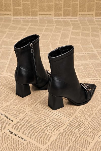 NiceDiffer Pointed Toe Double Buckle Detail Black Short Thick Heel Women's Boots