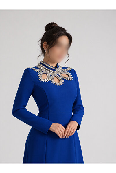 Thnyiah Blue evening dress with silver embellishments