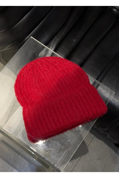 KİLİGİSTANBUL Red Ultra Soft Textured Beanie