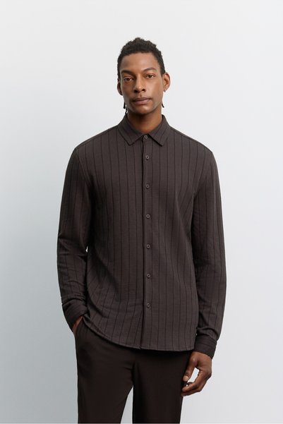 Avva Men's Brown Soft Buttoned Bottom Comfort Fit Long Sleeve Shirt A62Y2065