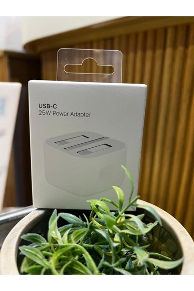 Generic Brand شاحن ايفون سريع 25 وات | شاحن USB C سريع متوافق