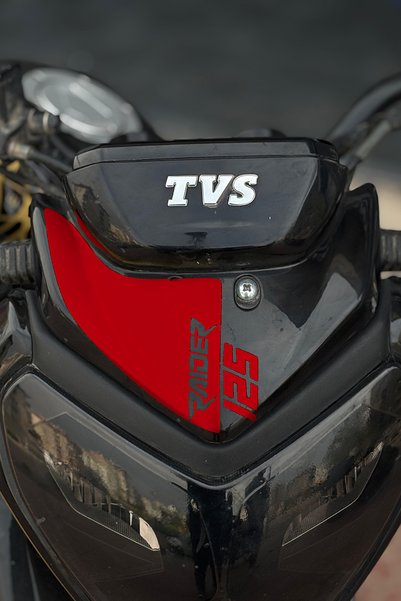 Banxtre TVS Raider 125 için Raider 125 Yazılı Kafa Detay Sticker