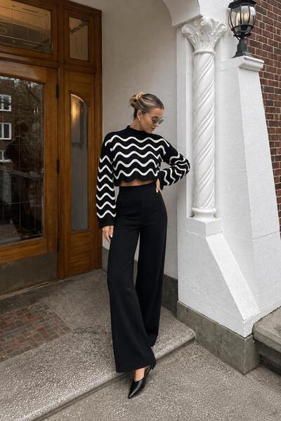 Butik Women's Wave Pattern Crop Knitwear Sweater and High Waist Spanish Flare Pants Two-Piece Set