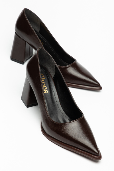 simplicity Women's Brown Leather Pointed Toe Closed Back Thick Heeled Stilett...