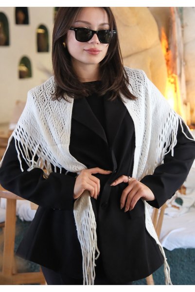 YENGEÇ Tasseled Triangle Shawl
