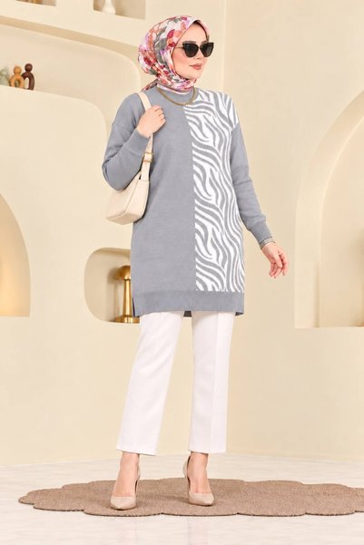 Genel Markalar KADIN ZEBRA DESENLİ BİSİKLET YAKA UZUN TRİKO TUNİK