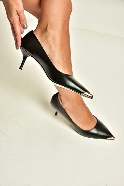 Fox Shoes Z820144009 Pantofi stiletto de damă negri cu toc subțire și vârf as...
