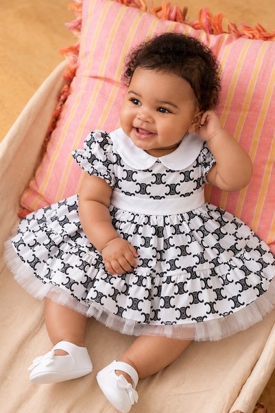 Rocha Baby طقم فستان وحذاء من التول بتصميم خاص للفتيات الصغيرات مع ياقة مزينة...