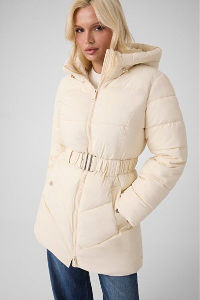 Guess KREM LOGOLU KADIN ŞİŞME MONT