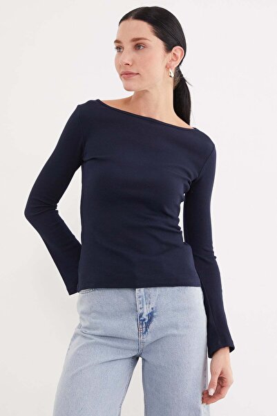 Fulla Moda Μπλούζα με κορδόνια, λαιμόκοψη καγιάκ, μανίκια flare και στενή εφα...