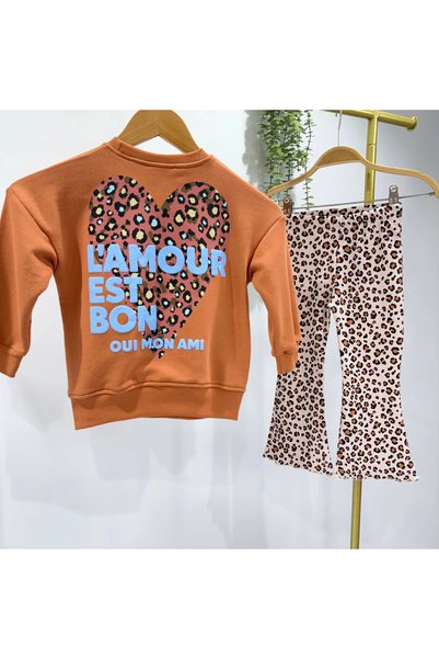 Kidmark Çocuk Modası Girl's Heart Printed Leopard Patterned Top and Bottom Set