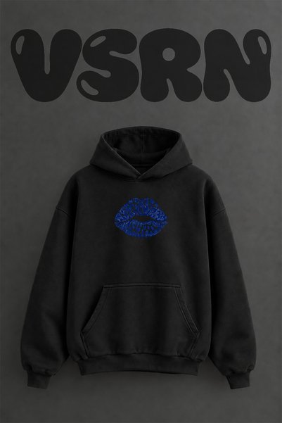 VSRN سويت شيرت أسود كبير الحجم بقلنسوة وطباعة أمامية بتصميم شفاه الفهد الأزرق