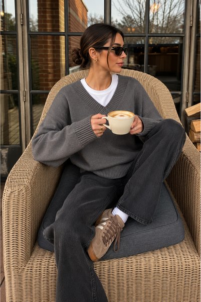 Cherry Butik V-Neck Casual Knitwear Women's Sweater
