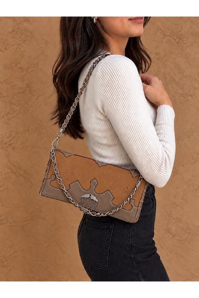İKRA ÇANTA General Brands Women's Wing Patterned - Double Chain Braided Strap Flap Shoulder and Crossbody Bag