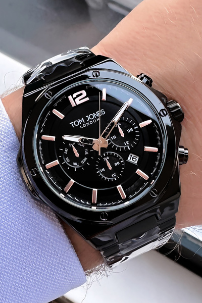 Tom Jones London Men's Wristwatch 3 Atm Water Resistant Black Color Steel Band Cbk649
