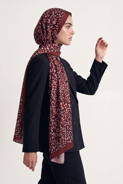 Levidor Leopard Textured Sport Shawl Dark Brown