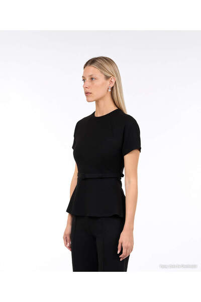 Yargıcı Belt Detailed Short Sleeve T-Shirt