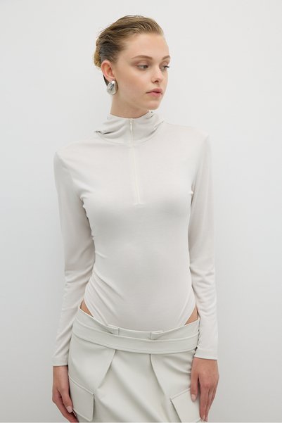 Roman Yarım Fermuarlı Kapüşonlu Bodysuit Taş K2623005_044
