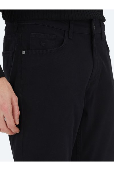 Kip Black Plain Woven Slim Fit Casual Cotton Blended Trousers