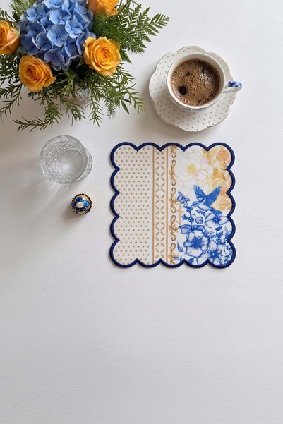 decofav Royal White Uyumlu Çiçek ve Kuş Desenli Saks Nakış Kenar Kumaş Koktey...